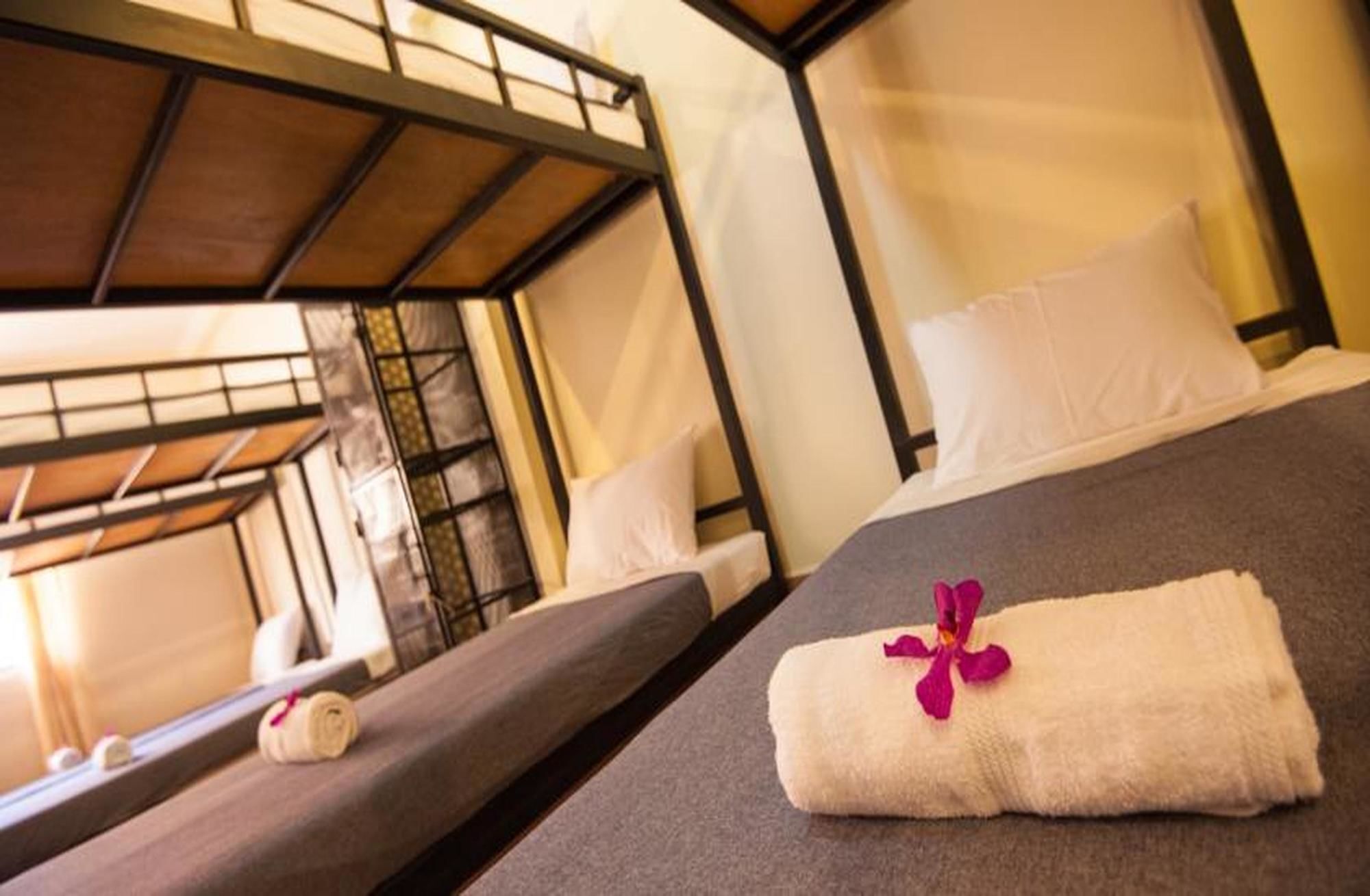 B52 Hostel Phnom Penh Extérieur photo