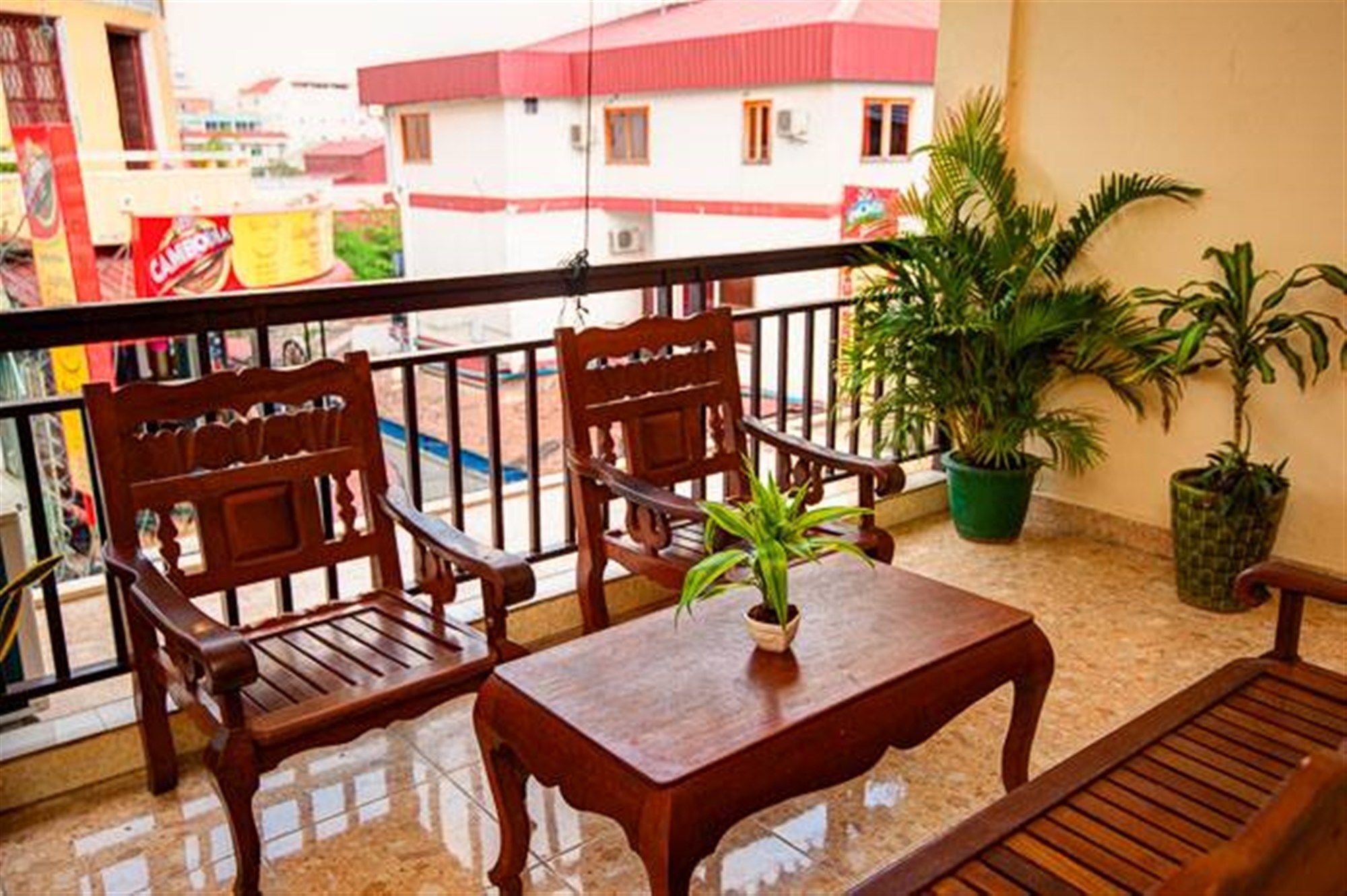 B52 Hostel Phnom Penh Extérieur photo